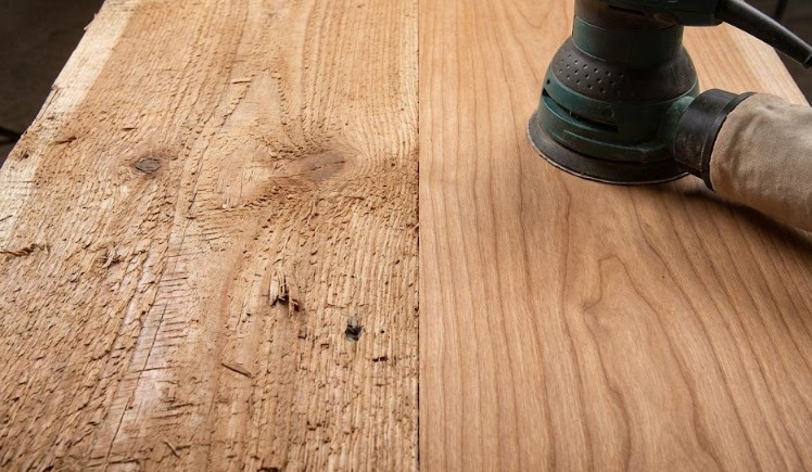 サンダーで仕上がりを格上げ