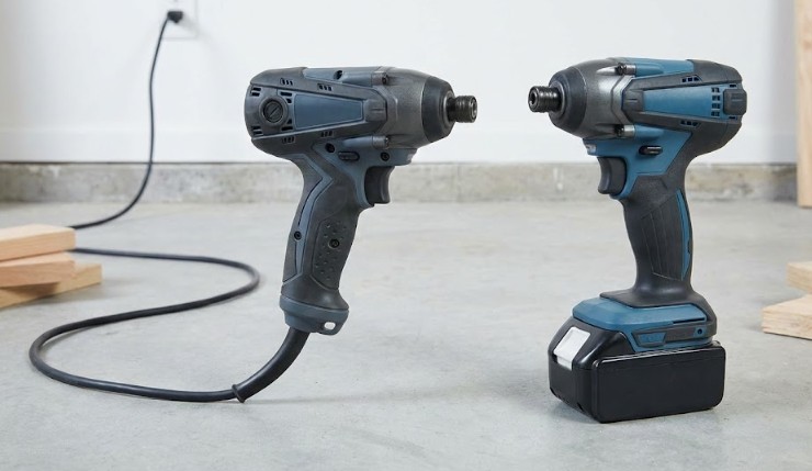 電源はコード式か充電式どっちがいい