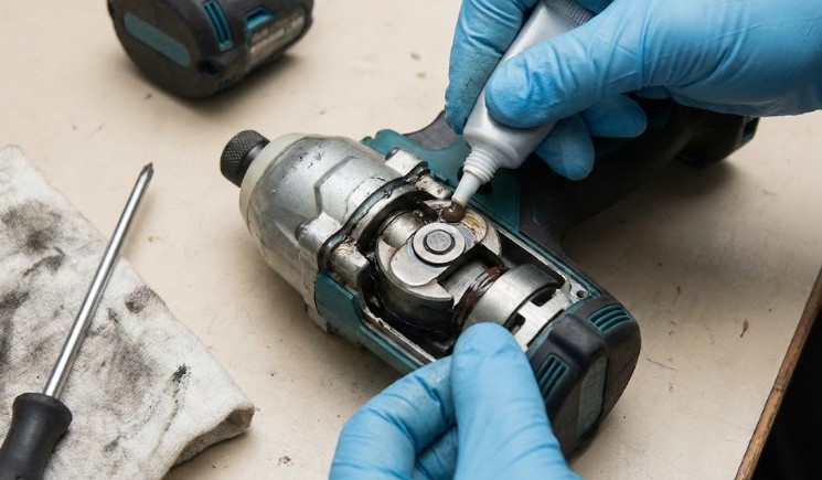 自分でできるグリスアップの手順