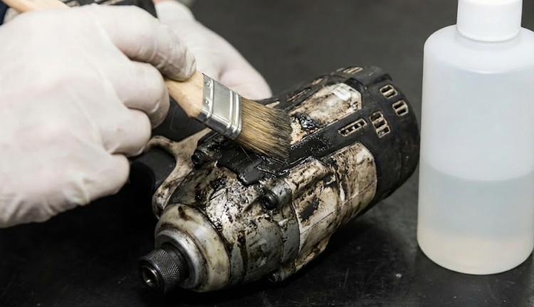 頑固な油汚れはマジックリンで強力洗浄