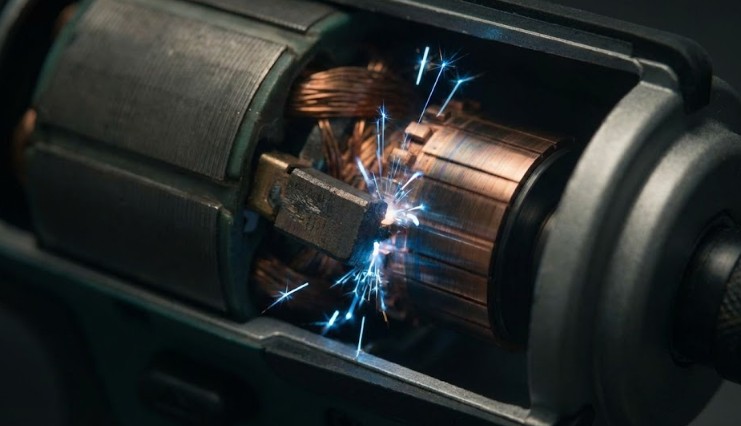 カーボンブラシの摩耗と火花