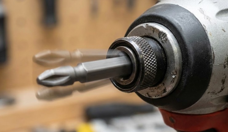 軸ブレや異音は故障の初期症状