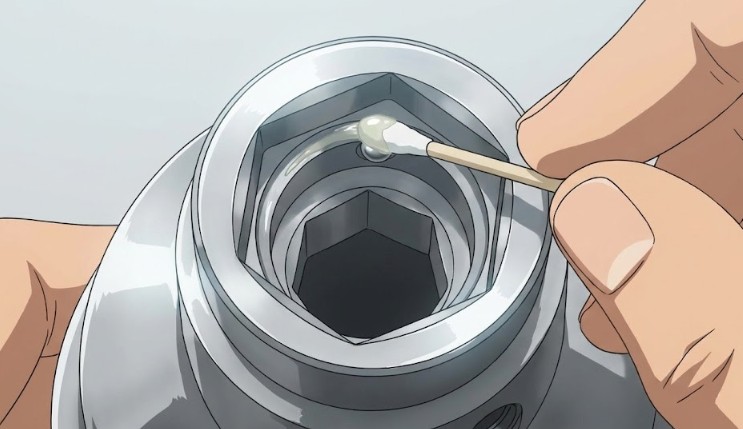 アンビル内部の錆や切粉を清掃して防ぐ方法