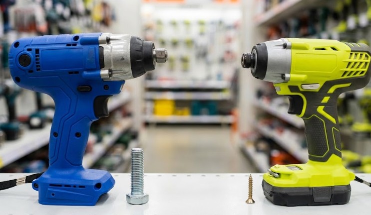 プロ用とDIYモデルを見分ける構造や色の違い