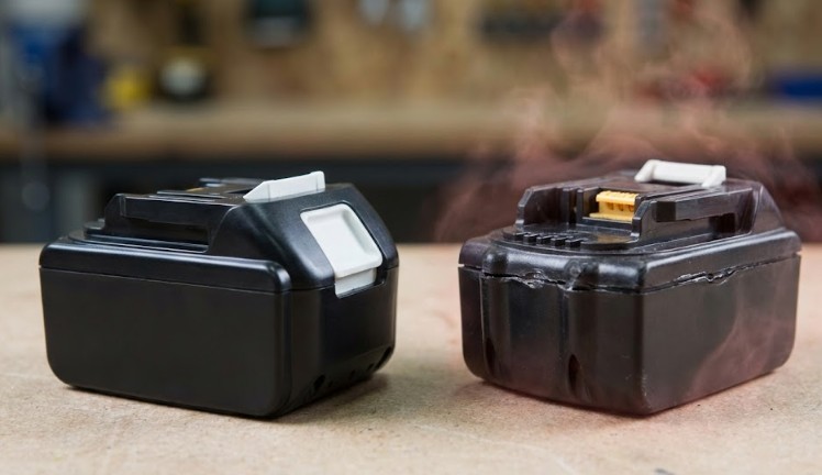 発火リスクを伴う非純正の互換品と純正の違い