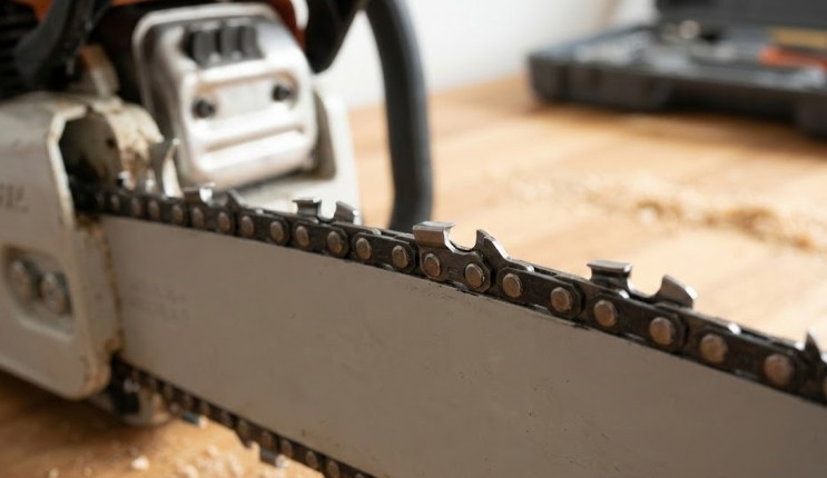 図やイラストで見る正しいソーチェーンの向き